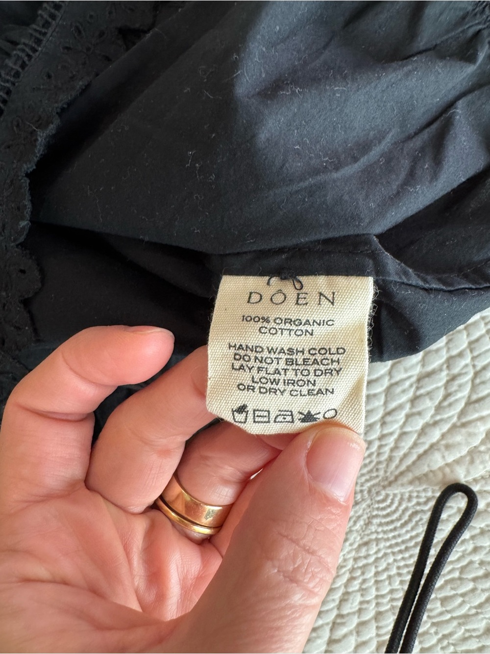 Dôen Traveler Top in Black - Picture 6 of 7